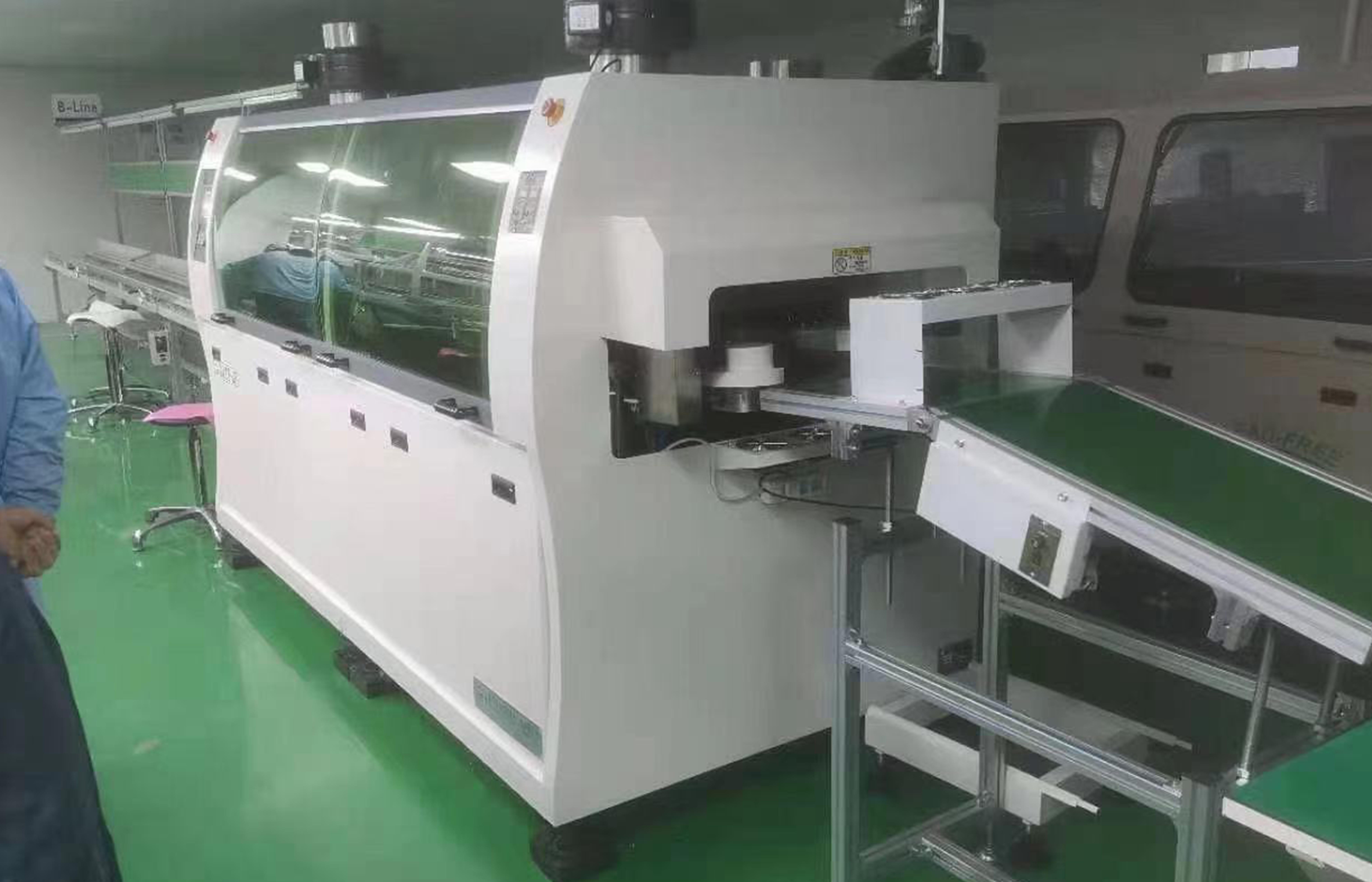 為什么選擇這款波峰焊，它具有哪些特點??